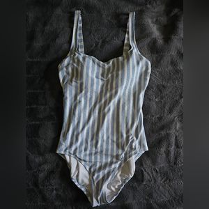 Women's swimsuit